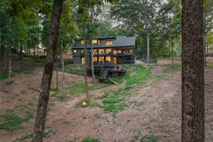 6680 Woodlake Dr, Flowery Branch, GA 30542 - Photo 16