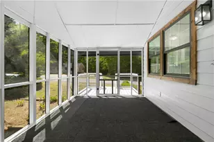 1271 Hayes St, Madison, GA 30650 - Photo 4