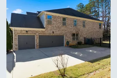 8930 Cobblestone Lane, Cumming, GA 30041 - Photo 4