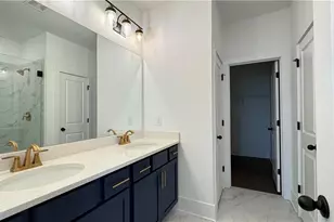 1585 Layton Ln NW, Atlanta, GA 30318 - Photo 32