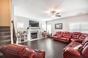 215 Goldenrod Trl, Perry, GA 31069 - Photo 8