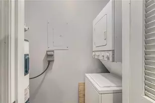 2657 Lenox Road NE, Atlanta, GA 30324 - Photo 14