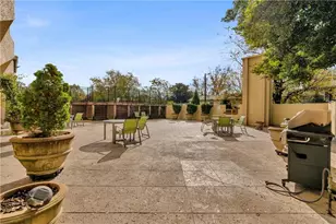 2479 Peachtree Rd NE, Atlanta, GA 30305 - Photo 30