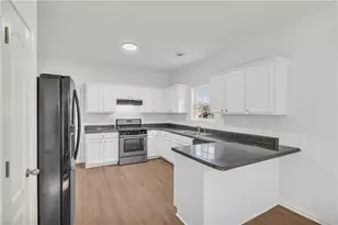 3001 Leatherleaf Tr, Douglasville, GA 30135 - Photo 2