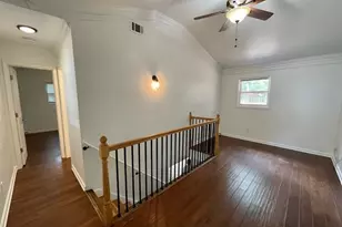 8940 Bay Dr, Gainesville, GA 30506 - Photo 4