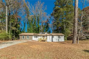 3262 Moravia Dr, Lithonia, GA 30038 - Photo 2