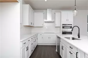 648 Devon Aly, Acworth, GA 30102 - Photo 6