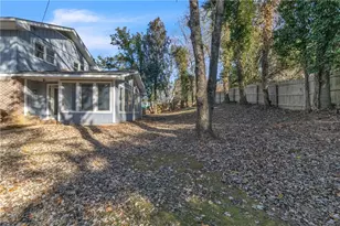 5618 Fern Creek Dr SW, Lilburn, GA 30047 - Photo 22