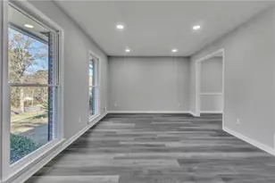 5618 Fern Creek Dr SW, Lilburn, GA 30047 - Photo 4