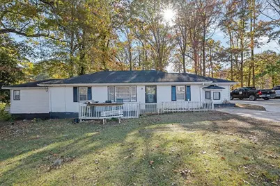 804 Rowland Road, Stone Mountain, GA 30083 - Photo 2