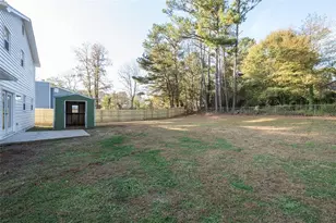 5081 Hubert Dr, Powder Springs, GA 30127 - Photo 14