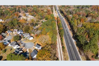 400 Palmer Drive, Stone Mountain, GA 30083 - Photo 8