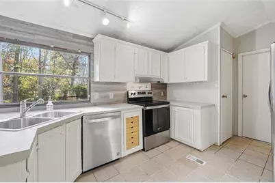 4273 Clark Circle SE, Acworth, GA 30102 - Photo 8