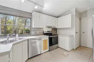 4273 Clark Cir SE, Acworth, GA 30102 - Photo 8