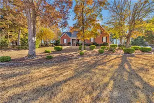 523 Barhams Ridge Dr, McDonough, GA 30252 - Photo 2