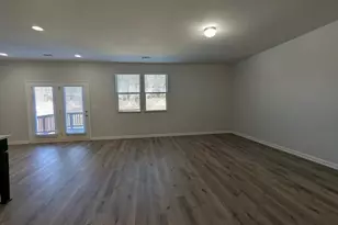 2034 Britt Dr, Snellville, GA 30078 - Photo 10