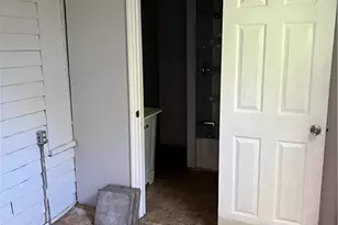 579 Charles St, Macon, GA 31206 - Photo 12