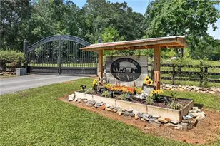 731 Borders Rd, Commerce, GA 30530 - Photo 1