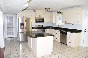 2554 SW Red Barn Road SW, Marietta, GA 30064 - Photo 12