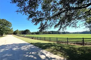 1202 Hodges Cir, Mansfield, GA 30055 - Photo 16