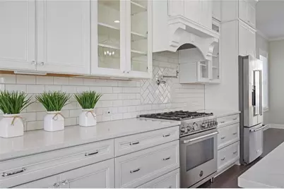 355 Banbury Crossing, Alpharetta, GA 30009 - Photo 8