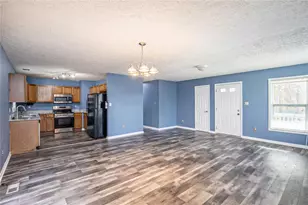 160 Roberts St, Fairburn, GA 30213 - Photo 8