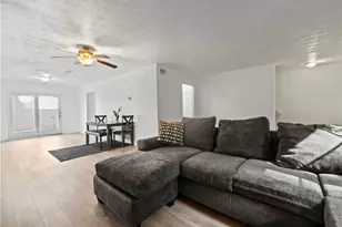 310 Winding River Dr, Atlanta, GA 30350 - Photo 4