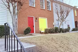 223 High Creek Dr, Roswell, GA 30076 - Photo 2