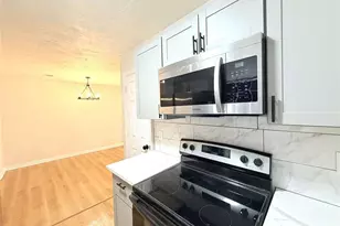 223 High Creek Dr, Roswell, GA 30076 - Photo 10