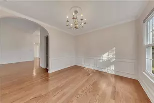 522 Huntgate Rd, Woodstock, GA 30189 - Photo 8