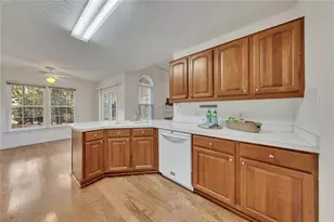 522 Huntgate Rd, Woodstock, GA 30189 - Photo 10