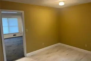 5052 Glaze Dr, Dunwoody, GA 30360 - Photo 8