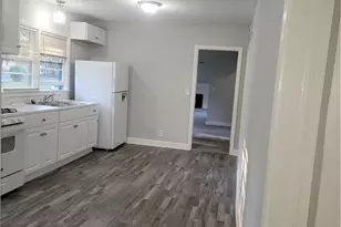 1877 Dodson Dr SW, Atlanta, GA 30311 - Photo 2