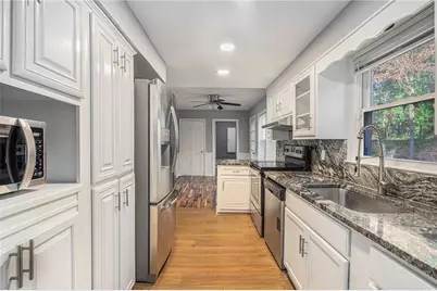 971 Willow Run, Stone Mountain, GA 30088 - Photo 14