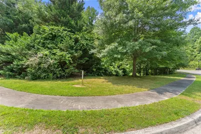 1756 Oak Tree Hollow, Gainesville, GA 30501 - Photo 4