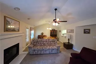 235 Monmouth Dr, Fayetteville, GA 30214 - Photo 12