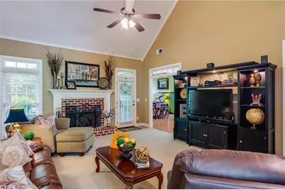 616 Richmond Place, Loganville, GA 30052 - Photo 6