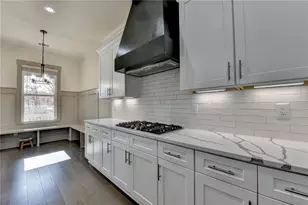 6181 Shoreland Cir, Buford, GA 30518 - Photo 20