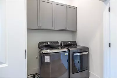 812 W College Avenue, Decatur, GA 30030 - Photo 32