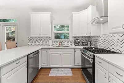 2086 Cobblestone Circle NE, Atlanta, GA 30319 - Photo 18