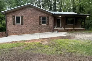 19 Oak Hill Dr, Winder, GA 30680 - Photo 10