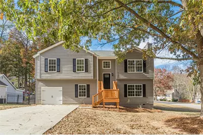 7101 Hazelwood Drive, Jonesboro, GA 30236 - Photo 4