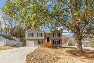 7101 Hazelwood Dr, Jonesboro, GA 30236 - Photo 2