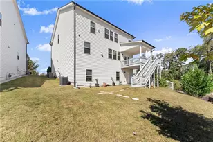 156 Round Pond Dr, Lilburn, GA 30047 - Photo 50