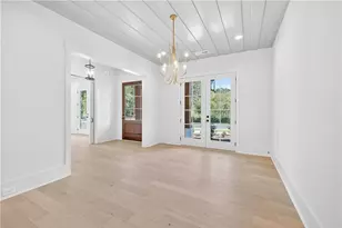 3906 Town Farms Dr, Peachtree Corners, GA 30092 - Photo 10