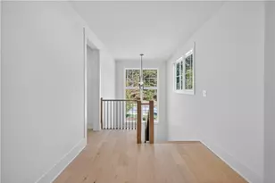 3906 Town Farms Dr, Peachtree Corners, GA 30092 - Photo 32