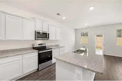 225 Lauritsen Way, Newnan, GA 30265 - Photo 6