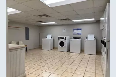 2479 Peachtree Road NE #1417, Atlanta, GA 30305 - Photo 18