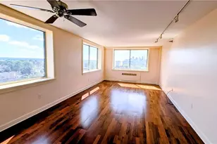 2479 Peachtree Rd NE, Atlanta, GA 30305 - Photo 2