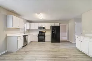 4450 Ivy Fork Dr, Loganville, GA 30052 - Photo 12